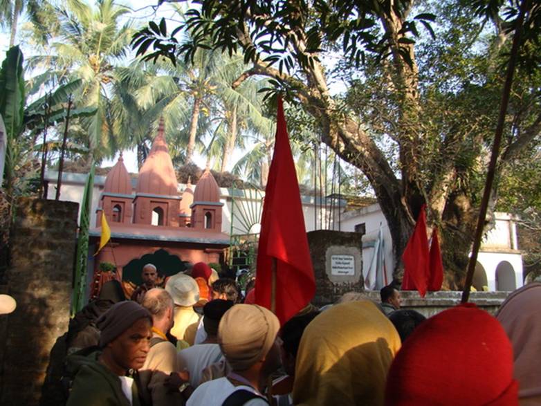 Sarangapani-Entrance to Sri Sri Madana-Gopal Temple_01.jpg