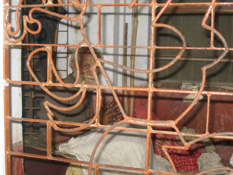 Maharaj at Saranga Deva Math_02.JPG